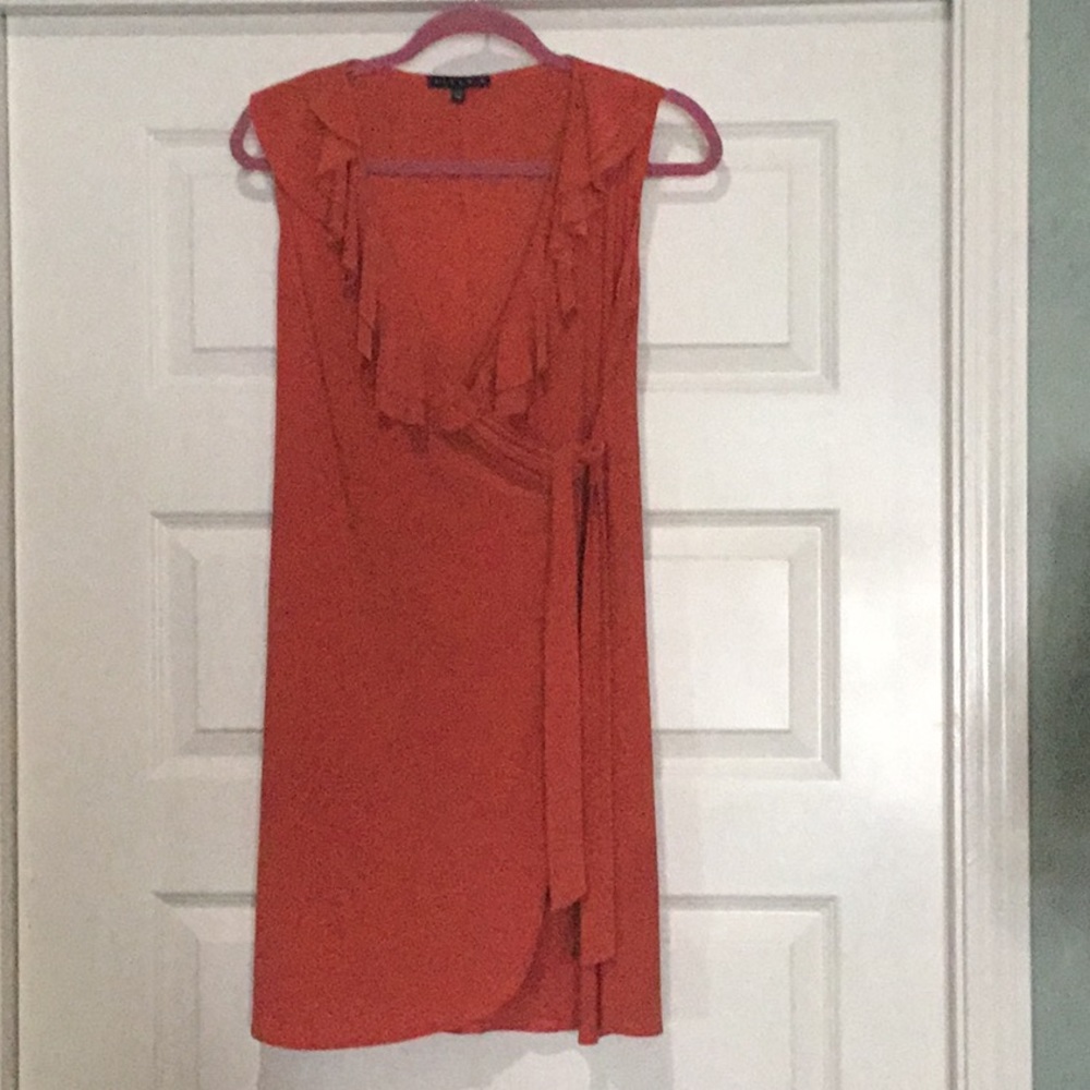 LAST CHANCE.  Wrap dres🐥